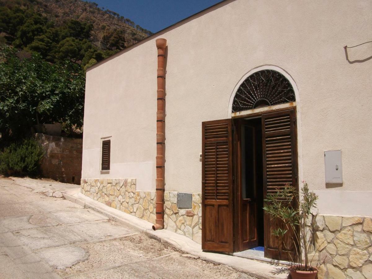 Le Case Di Virgin 1 Castellammare del Golfo Dış mekan fotoğraf